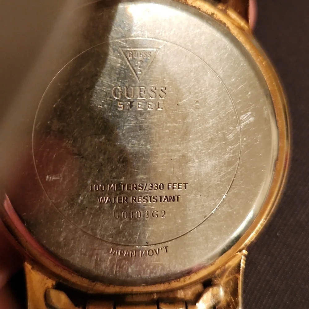 Guess rose gold‎ tone watch